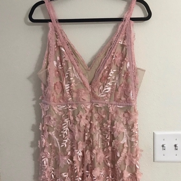 Gianni Bini Gigi Floral Applique Illusion … - Picture 4 of 13